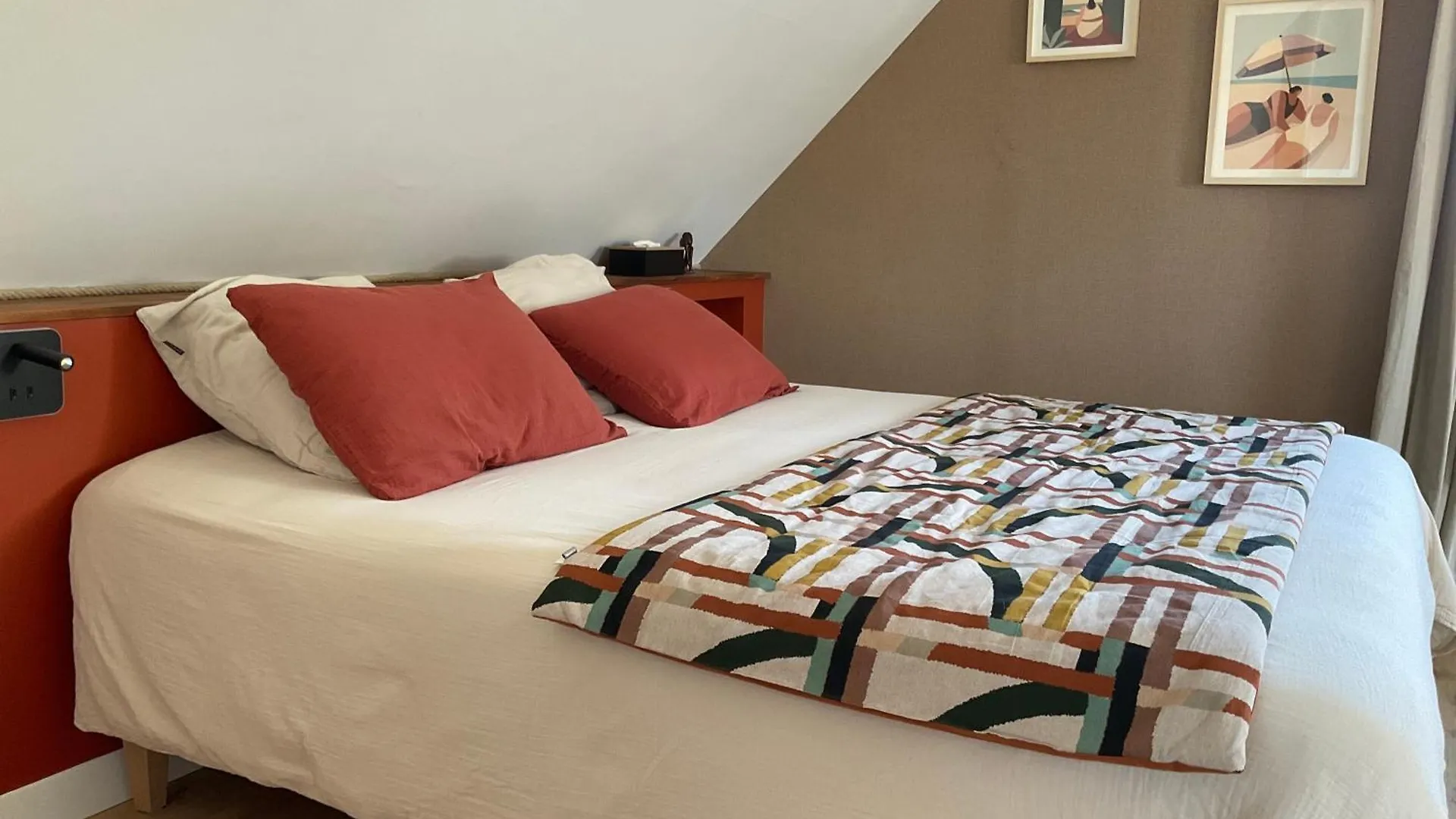 Bed and Breakfast Ty Ar Gwez Plogonnec 0*,  Frankreich